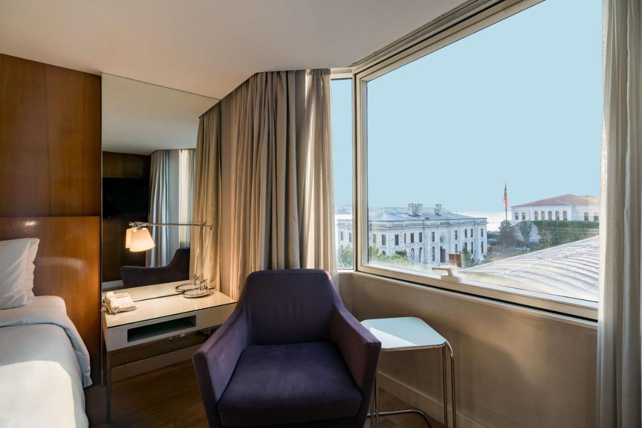 Radisson Blu Bosphorus Hotel Istanbul Exterior foto A room at the hotel