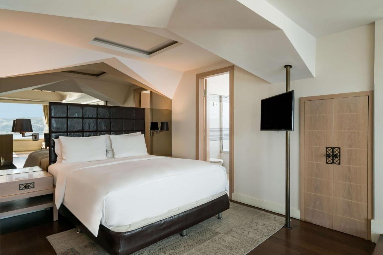 Radisson Blu Bosphorus Hotel Istanbul Exterior foto A bedroom at the hotel