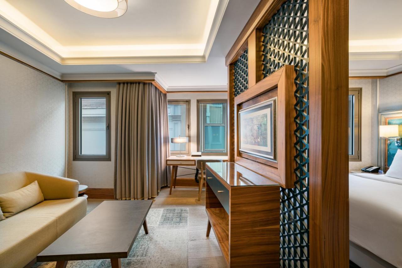 Radisson Blu Bosphorus Hotel Istanbul Exterior foto A suite at the hotel
