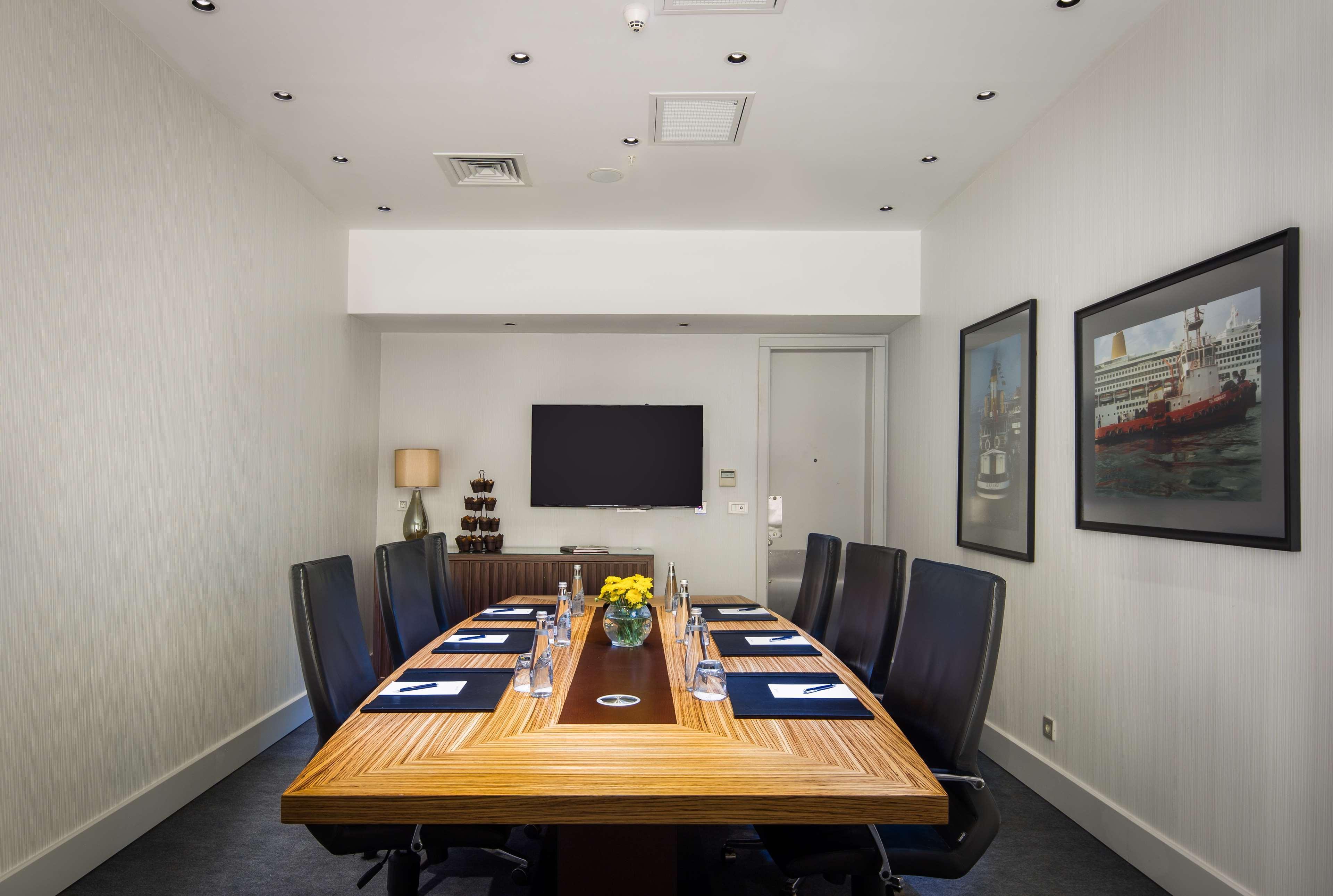 Radisson Blu Bosphorus Hotel Istanbul Exterior foto Boardroom at the Westin Boston Waterfront