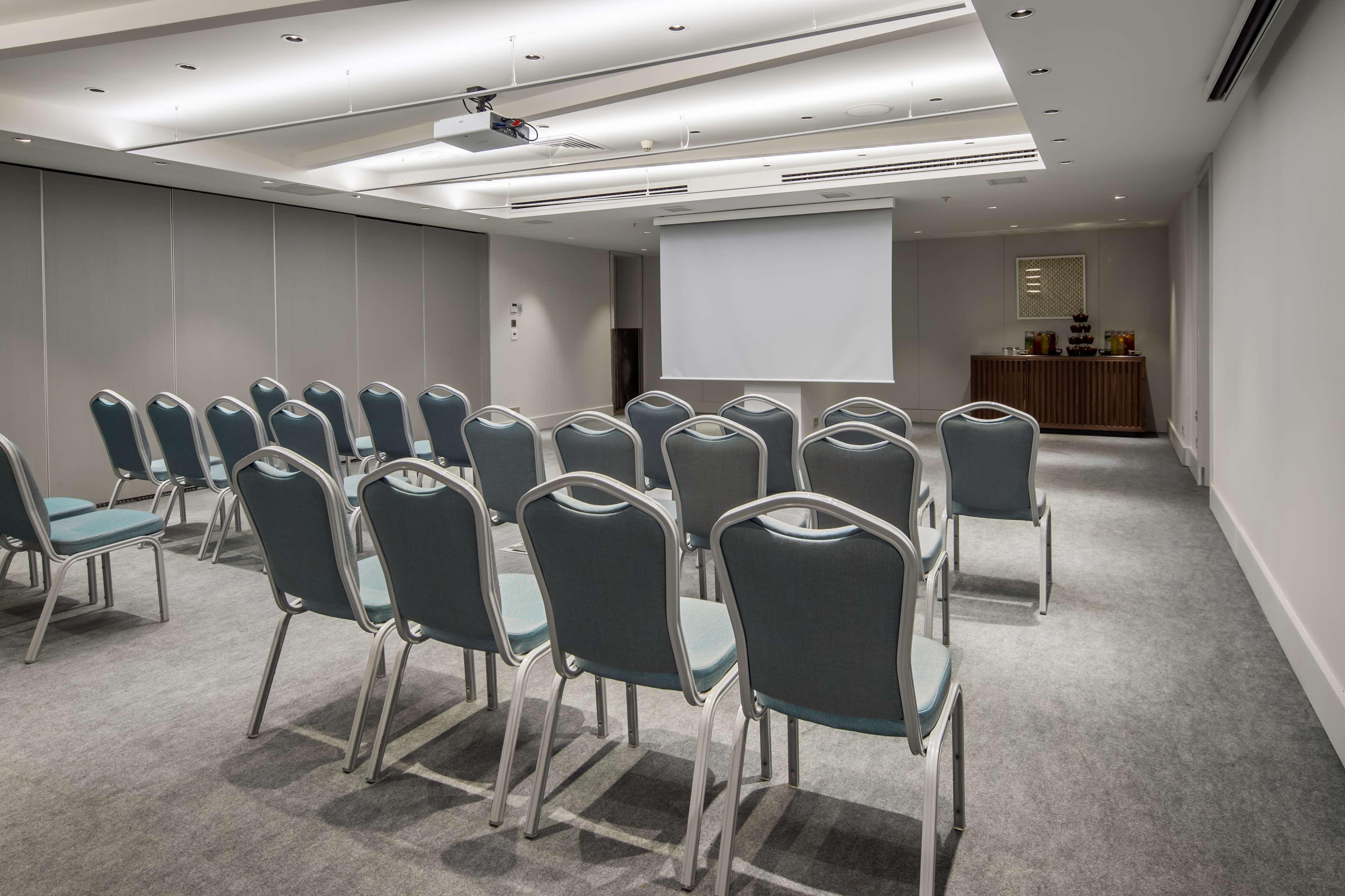 Radisson Blu Bosphorus Hotel Istanbul Exterior foto The meeting room