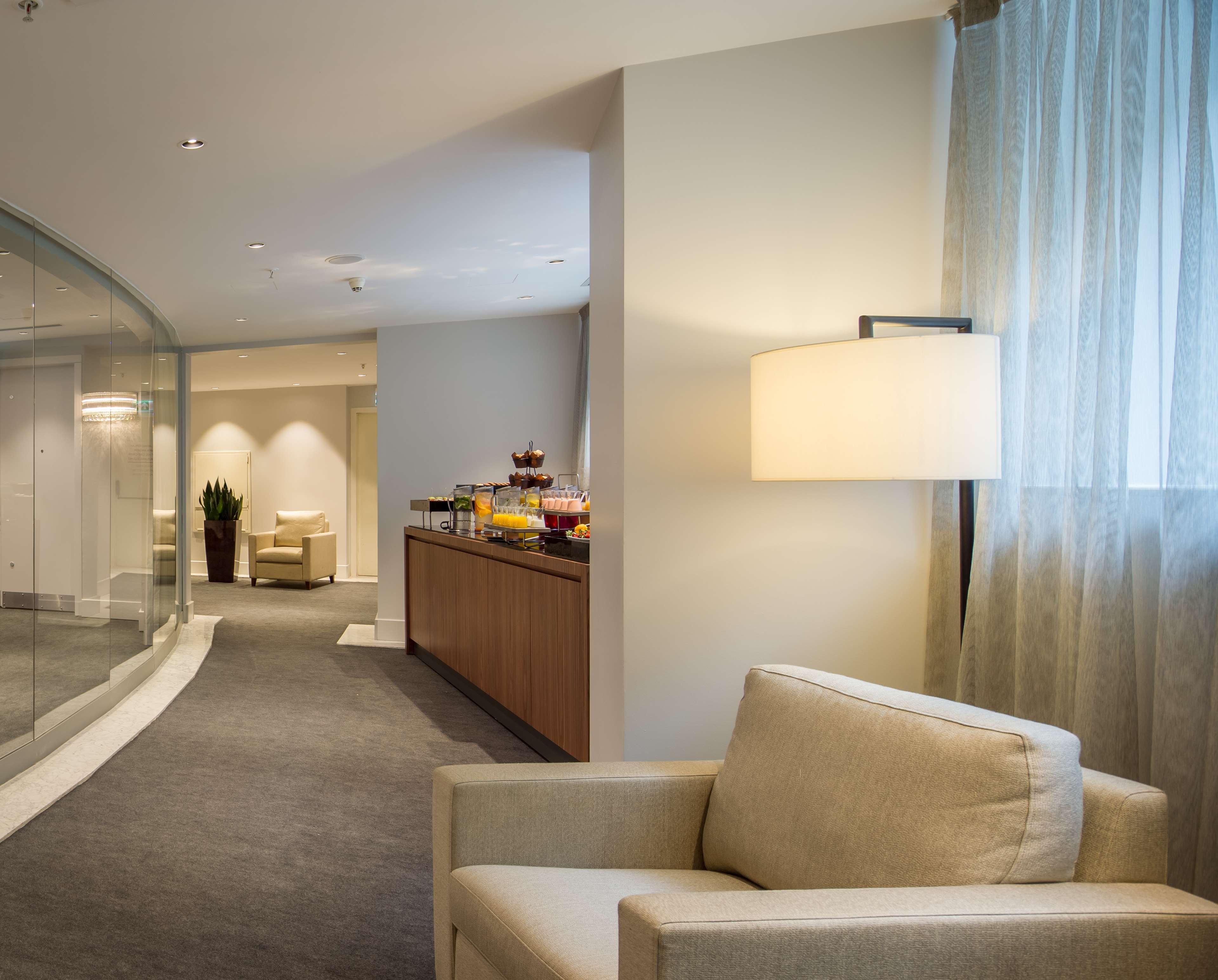 Radisson Blu Bosphorus Hotel Istanbul Exterior foto The interior of the lounge