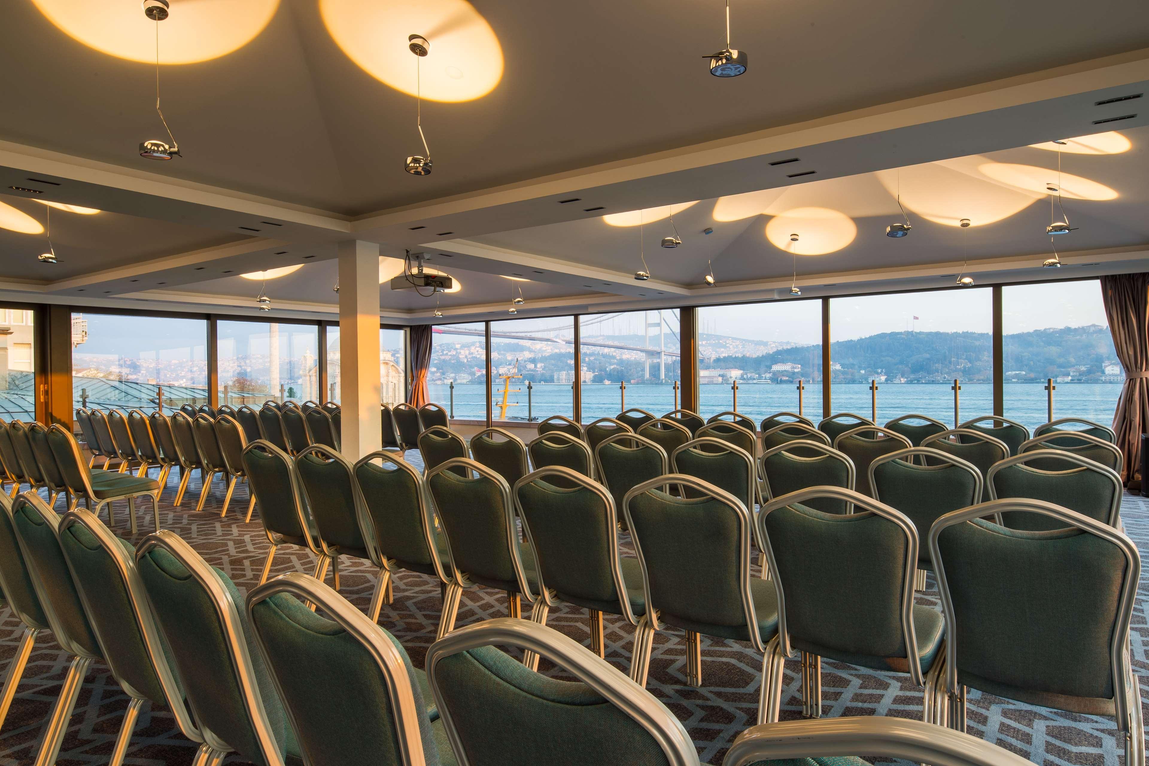 Radisson Blu Bosphorus Hotel Istanbul Exterior foto The International Conference Centre
